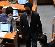 '뇌물 혐의' 정찬민 의원 체포동의안 가결..21대 국회 세 번째
