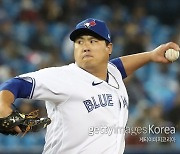 류현진, 4.1이닝 3실점 '시즌 10패'.. 토론토 '멀어지는 WC'