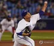 '통한의 5회' 류현진, 양키스전 4⅓이닝 3실점..14승 도전 무산