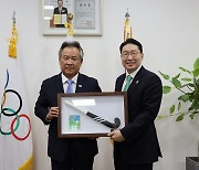 이상현 하키협회장, 이기흥 체육회장에 '클린 하키' 캠페인 소개