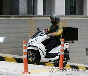 '배달 중단' 송도 아파트 "오토바이 지상 출입 절대 불가"