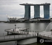 백신접종 완료 82% 싱가포르, 신규확진 2천200여명 역대 최다(종합)