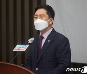 김기현 "특검 거부하는 자가 범인..박범계 개입한 檢 수사 누가 믿나"