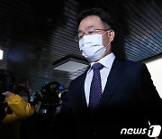 김만배 "권순일 대법관 인사차 3~4차례 방문..재판 언급 없었어"