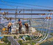 "전력 수출 늘려달라".. 중국, 러시아 에너지 기업에 SOS