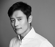 이병헌, 아시아영화엑설런스상 수상..'한국 배우 최초'
