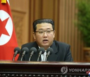 김정은, 바이든 향해 첫 일성 "적대정책 더 교활"..험로 예고