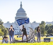 SumofUs Protest Outside Congressional Hearing on Facebook's Harms to Children