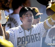 김하성, 다저스전서 시즌 8호 홈런 '쾅'