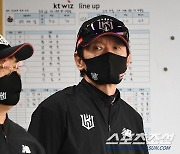 '실책 스노우볼' 내야 전포지션 수비 불안→2연패, 1위팀의 진짜 약점[부산현장]