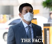 법원 "검찰 압수한 김봉현 신분증·USB 돌려줘야"