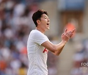 '시즌 1호 도움' 손흥민, 34분 뛰고 평점 8점..'해트트릭' 케인은 9점