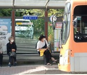 전북 13개 시군 버스 기사 파업..'출근 대란'은 피해