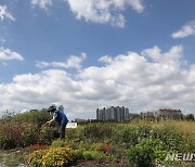 경기남부 대체로 맑다 오후부터 구름..10도 내외 큰 일교차