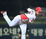 다카하시, 'KBO 두 번째 등판' [사진]