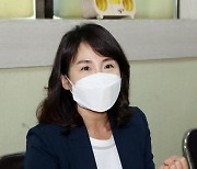 이재명 지사 부인 김혜경씨, 차승제·신대철 등 문화예술인과 간담회
