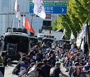 [사설] 죄 없는 기업 죽이기 '민노총 빵 파업' 한 달, 위생 조작 논란까지