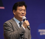 윤석열 손바닥 왕(王)자에 송영길 "이러다 최순실 시대로 돌아가나"