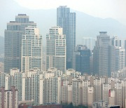 서울 10곳 중 4곳 월세 살이..가계대출 축소에 전세난 심화 우려