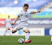 K리그1 선두 울산, 수원FC 3-0 완파..2위 전북과 1점 차