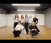 아이칠린, 데뷔곡 'GOT'YA' 연습실 안무 영상 공개..7人7色 사복 패션