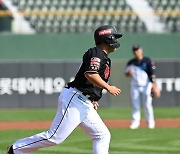 선두 KT 이강철 감독의 고민? "강백호 1번 타자, 괜찮은 카드인 듯" [오!쎈 인천]