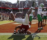 CORRECTION APTOPIX Oregon Stanford Football