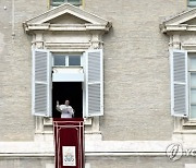 VATICAN CHURCHES POPE ANGELUS