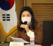 코로나 백신 접종 후 '사망·중증' 신고 1586명.. 인과관계 '7건'만 인정