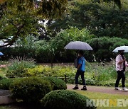 [날씨] 출근길 우산 준비..수도권·강원 '비' 북부 '호우'