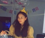 '장동건♥' 고소영, 50세 생일에 선물 폭탄..명품 D사 선물까지 '행복'