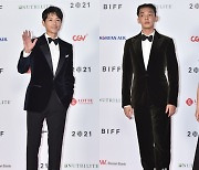 송중기·유아인, '성균관 스캔들' 후 11년..부국제 체면 살린 '충무로 대표 배우' [BIFF](종합)