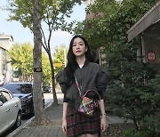 이유비, 팔뚝보다 얇은 극세사 허벅지..母 견미리 빼닮은 미모