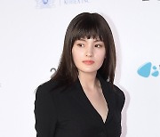 김용지, 허리 절개가 포인트[포토엔HD]