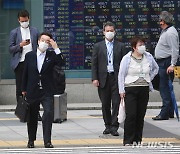 일본 증시, 美국채금리 상승에 8일 연속 하락 마감..닛케이 1.05%↓