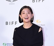 [T포토] 박소담 '빵 터진 미소'