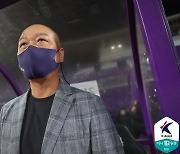 승격 확정 미뤘지만..김태완 김천 감독 "말년 병장과 유종의 미"