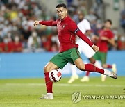 호날두 A매치 112호골..포르투갈, 카타르와 친선전 3-0 완승