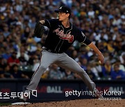 '프리드 완벽투' 애틀랜타, 밀워키 꺾고 NLDS 1승1패