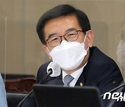 관세청 세관 직원 암호화폐 채굴업체 투자 알선 수천만원 받아