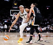 [WNBA] '6명 10+득점' 주전 고른 활약 시카고, 피닉스 꺾고 파이널 1승 선점