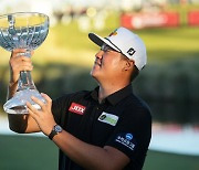 Koreans dominate both PGA, LPGA for first time on same day