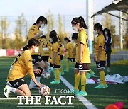 스포츠토토여자축구단과 세종시가 함께하는 유소녀 축구교실 '후끈'