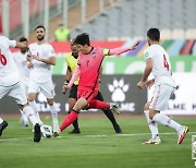 [월드컵 예선] '김승규 3연속 선방' 한국, 이란과 0-0 (전반 종료)