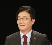 TV토론회 준비하는 유승민 경선후보