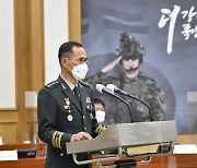 육군, 전 계급 같은 운동복·전투화 지급..장군용 '지퍼 전투화' 사라진다