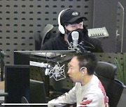 박명수 "지인에 S전자 주식 무조건 사라고 했는데 30% 빠져..난 안 샀다"(라디오쇼)