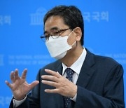 곽상도 "제 아들이 화천대유서 받은 성과급(50억)이 뇌물이라니 알 다가도 모를 일"