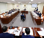 [의회소식] 경남도의회, 대우조선 기업결합 재검토 건의안 채택