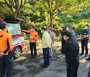 주낙영 경주시장 현장서 "실종자 구조에 최선 다해달라" 당부